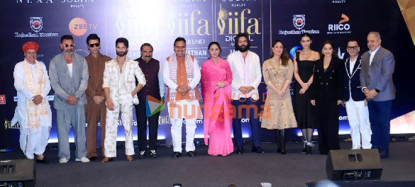 photos karan johar kartik aaryan kareena kapoor khan shahid kapoor and others attend iifa 2025 event in jaipur 2