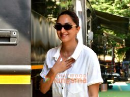 Photos: Kiara Advani snapped in Andheri
