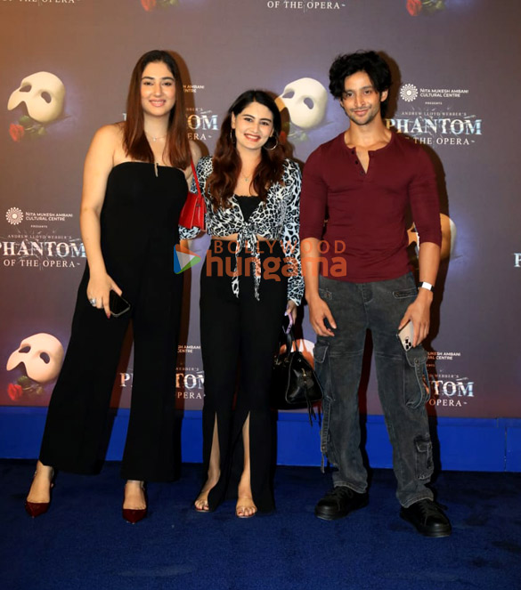 photos krishna shroff jackie shroff and others at the the phantom of the opera event 1029 1