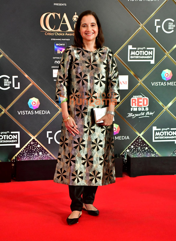photos neha dhupia javed akhtar and others grace the critics choice awards 2025 6