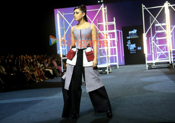 photos nushrratt bharuccha walks the ramp at lakme fashion week 2025 5