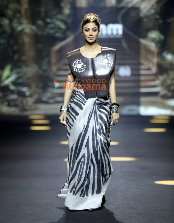 photos shilpa shetty avantika dasani hansika motwani and others grace the lakme fashion week 2025 5