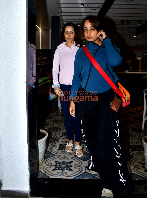 photos shraddha kapoor and vineet kumar singh snapped in juhu 4