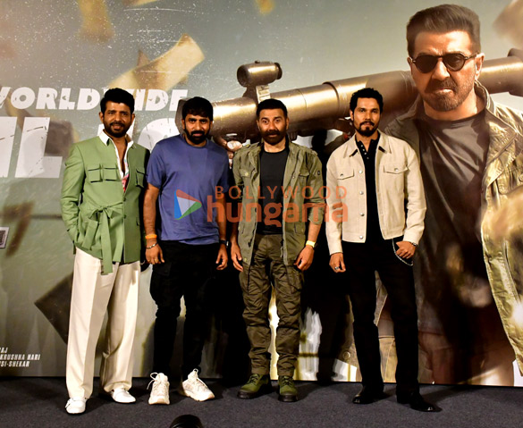 Photos: Sunny Deol, Randeep Hooda, Vineet Kumar Singh and others snapped at Jaat trailer launch Photos: Sunny Deol, Randeep Hooda, Vineet Kumar Singh and others snapped at Jaat trailer launch