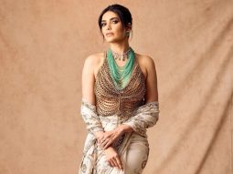 Saree Goals: Karishma Tanna slays the red carpet of IIFA 2025 in Jaipur