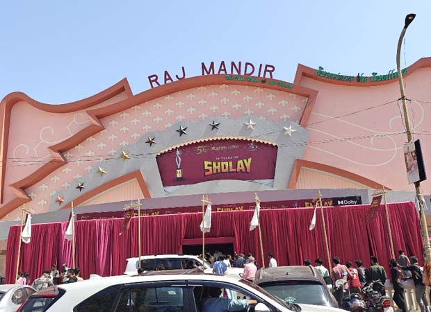 Sholay’s 50th anniversary celebration at Raj Mandir Jaipur: Rajasthan Deputy Chief Minister Princess Diya Kumari hails Ramesh Sippy, Sooraj Barjatya: “NO Hollywood film can match Sholay or Hum Aapke Hain Koun”