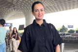 Sweetest Dia Mirza papped at the airport