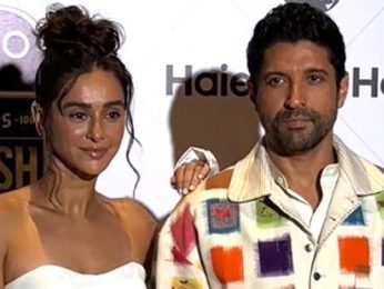 The cutest couple! Farhan Akhtar & Shibani Dandekar pose together The cutest couple! Farhan Akhtar & Shibani Dandekar pose together