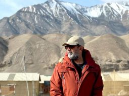 Aanand L Rai drops picture from Leh days after beginning Benaras schedule of Tere Ishk Mein
