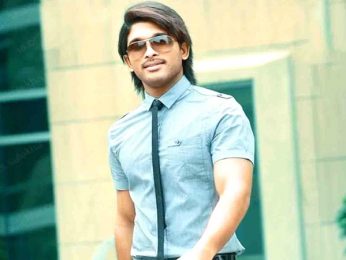 Arya 2 Re-release: Allu Arjun fans cheer as the Telugu superstar returns to theatres Arya 2 Re-release: Allu Arjun fans cheer as the Telugu superstar returns to theatres