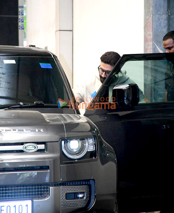 photos abhishek bachchan snapped outside a gym in khar 2