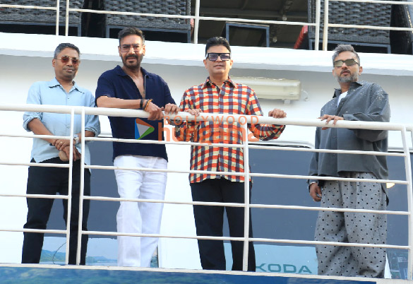 photos ajay devgn yo yo honey singh bhushan kumar and others grace the song launch money money from raid 2 8