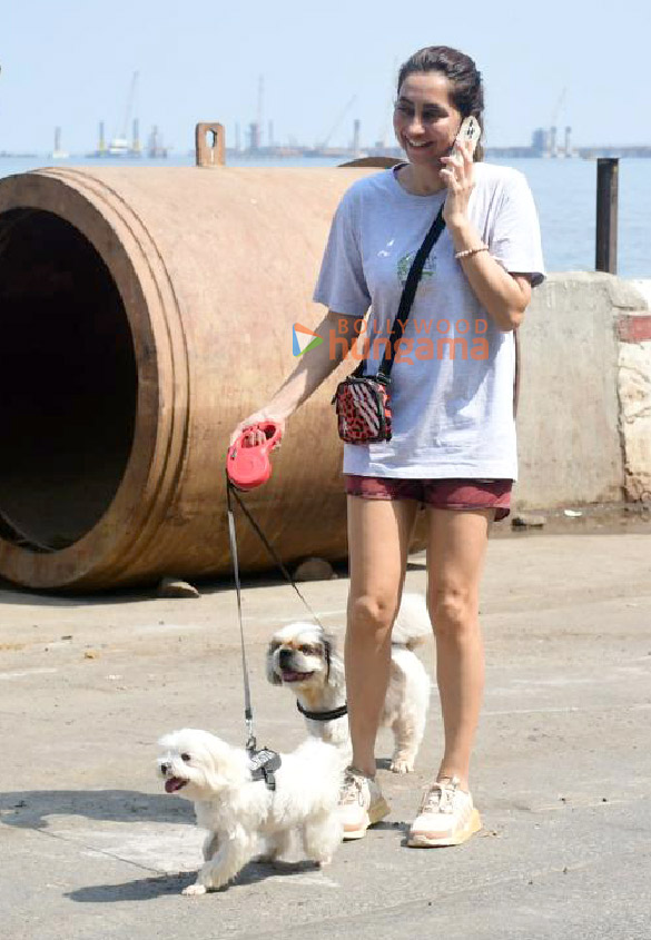 photos anusha dandekar snapped in bandra 4 2