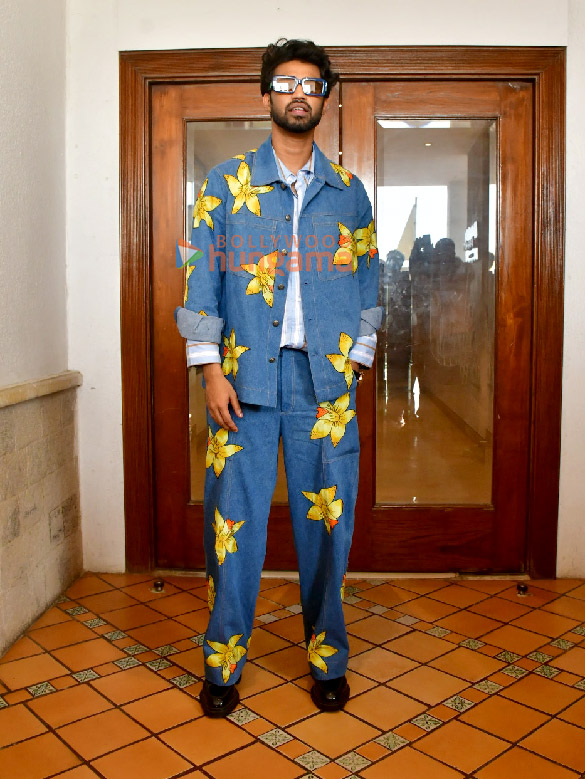 photos babil khan biswapati sarkar and amit golani snapped promoting logout 4