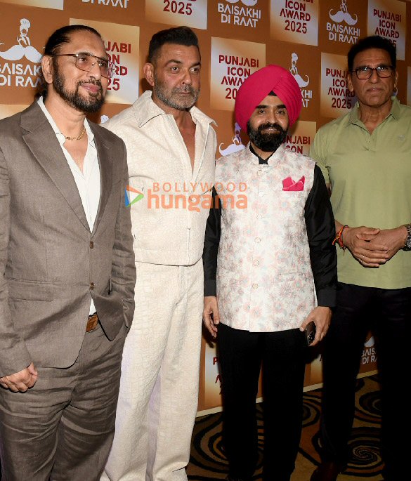 Photos: Celebs attend the Baisakhi Di Raat Punjab Icon Awards 2025 Photos: Celebs attend the Baisakhi Di Raat Punjab Icon Awards 2025