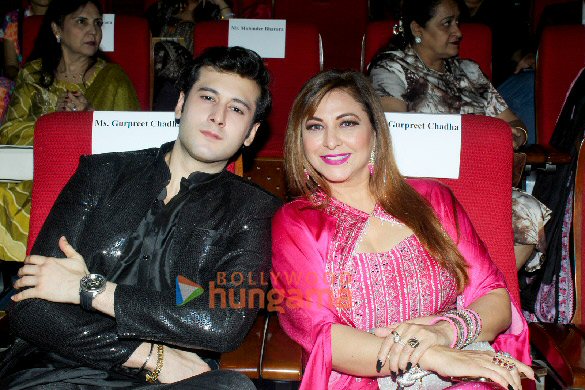 photos celebs attend the baisakhi di raat punjab icon awards 2025 11