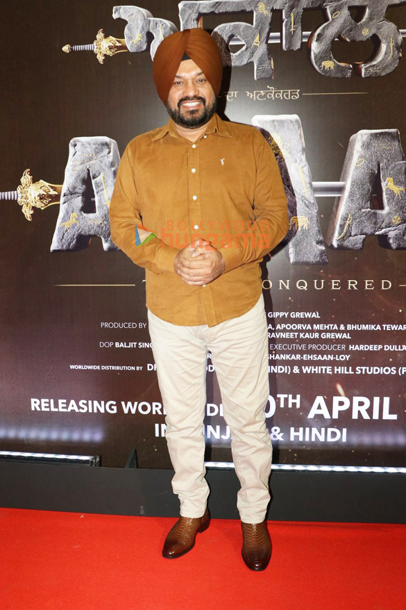 photos gurdas maan karan johar gippy grewal and others grace the premiere of akaal 09 1