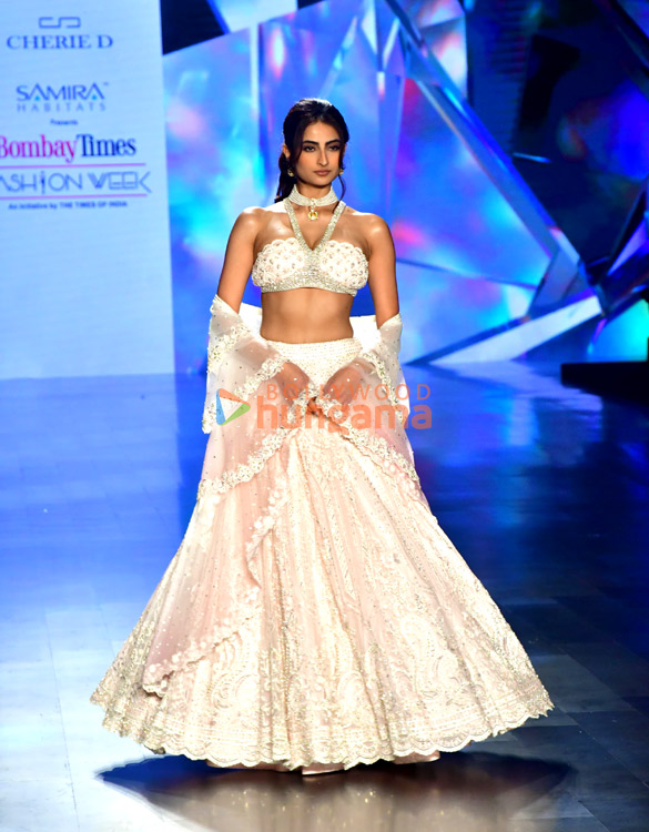 photos palak tiwari turn showstoppers for cherie d at bombay times fashion week 2025 2