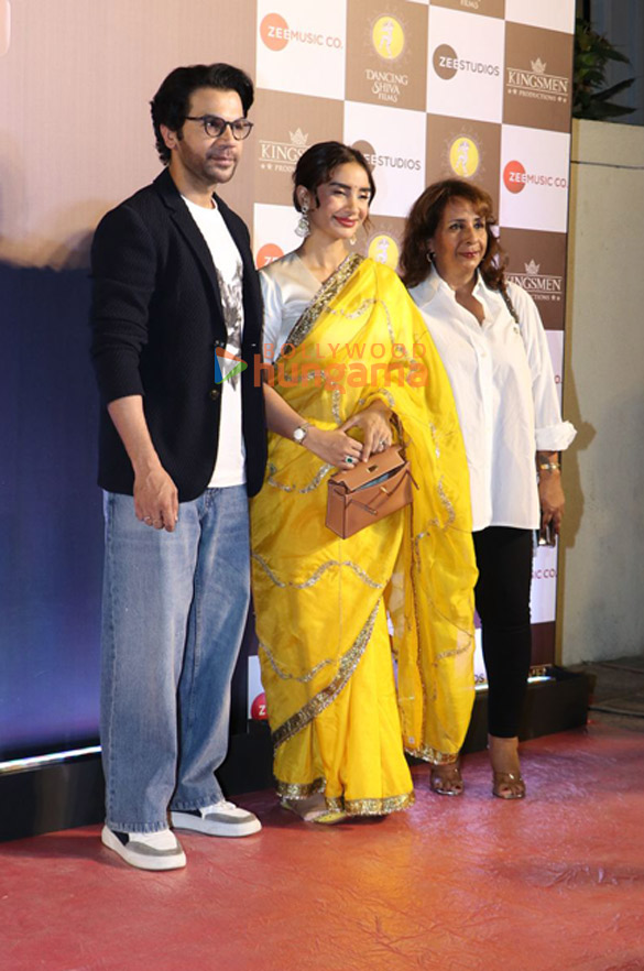 photos rajkummar rao patralekha aahana kumra and others grace the premiere of phule 3
