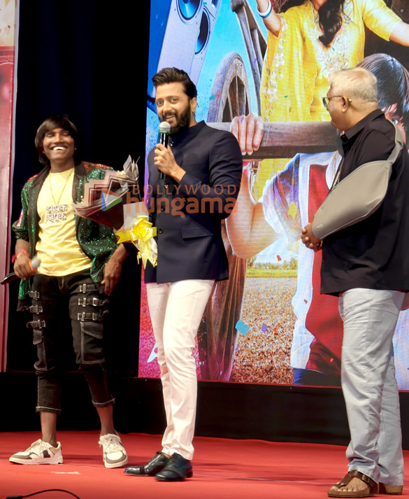 photos riteish deshmukh suraj chavan kedar shinde and others grace the trailer launch of zapuk zupuk 3