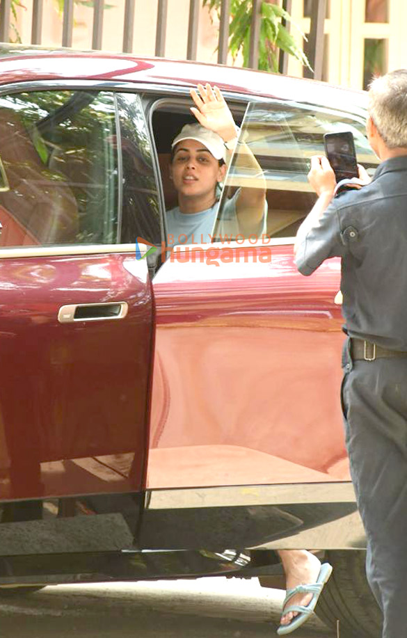 photos riteish deshmukh and genelia deshmukh spotted in bandra 2