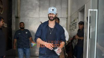 Photos: Shahid Kapoor snapped outside his gym in Santacruz