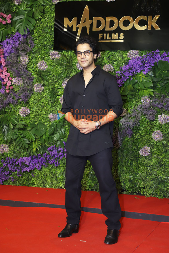photos shraddha kapoor vicky kaushal kriti sanon tiger shroff and others attend the grand celebration of maddock films remarkab 1 546