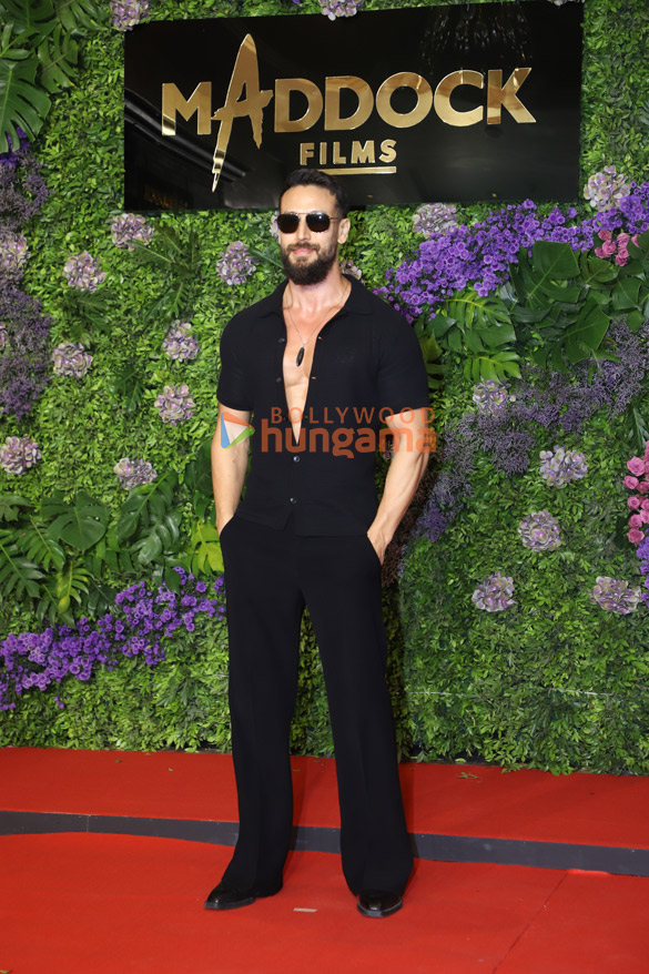 photos shraddha kapoor vicky kaushal kriti sanon tiger shroff and others attend the grand celebration of maddock films remarkab 1
