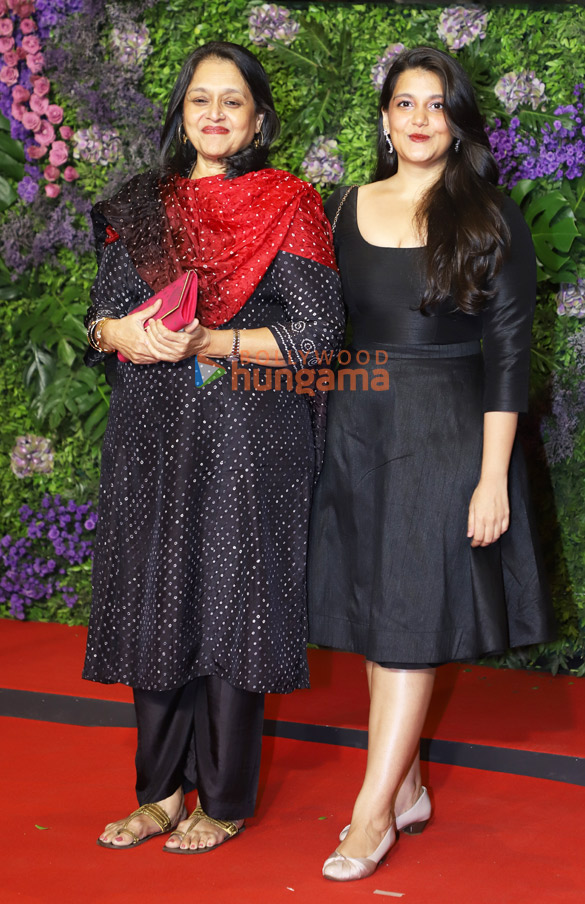 photos shraddha kapoor vicky kaushal kriti sanon tiger shroff and others attend the grand celebration of maddock films remarkab 16