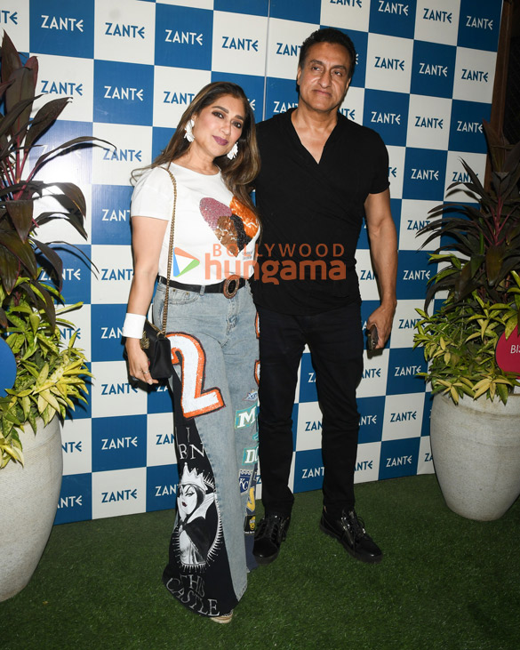 photos sonu nigam bhagyashree shilpa shetty kundra raj kundra shamita shetty and others were snapped at karan bawas baisakhi s 12