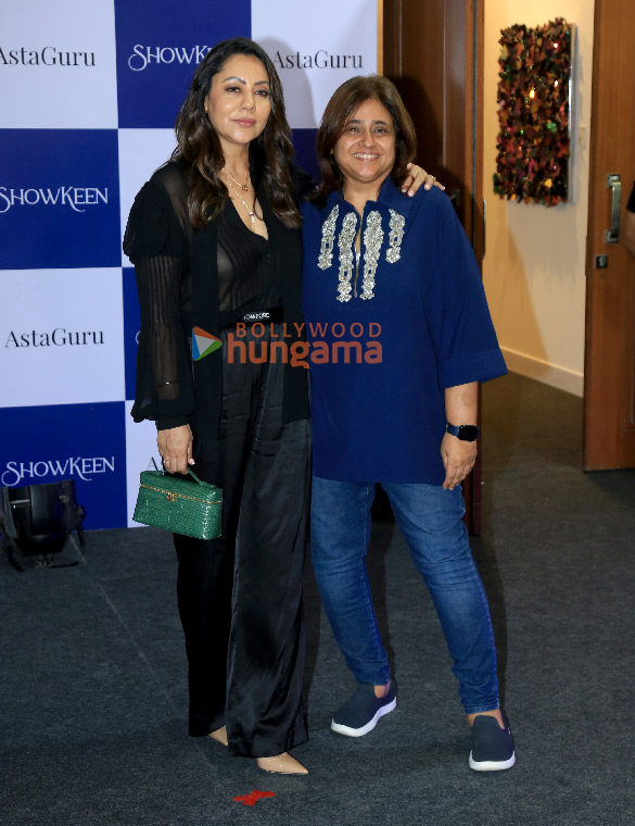 photos suhana khan gauri khan zoya akhtar shweta bachchan nanda and others were snapped at astaguru 14