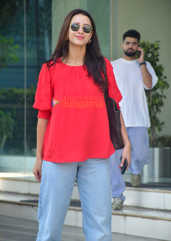 photos triptii dimri snapped in andheri 6 2