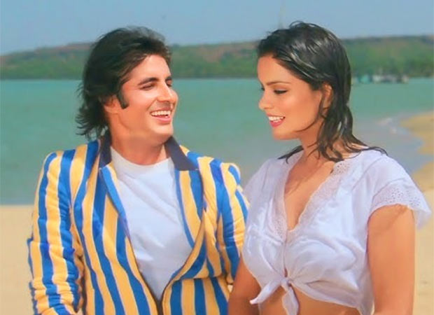 Zeenat Aman recalls shooting ‘Samundar Mein Naha Ke’ with Amitabh Bachchan after his Coolie accident: “Atmosphere on set was particularly buoyant”