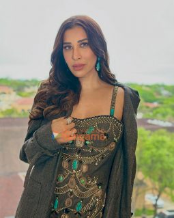 Sophie Choudry