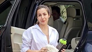 Happy mode on! Malaika Arora gets clicked by paps