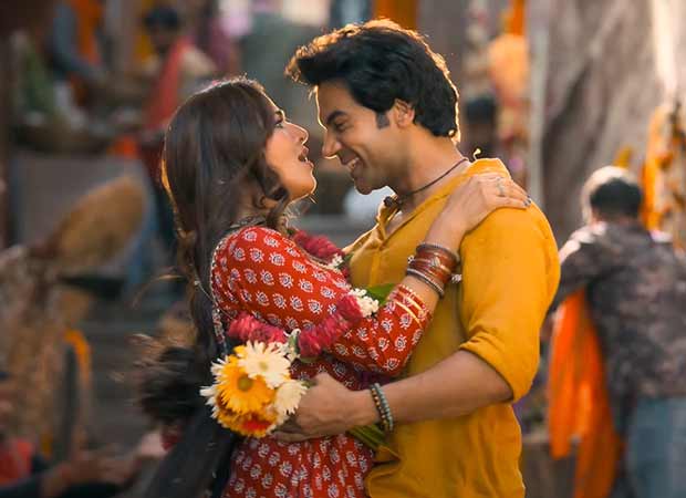 Bhool Chuk Maaf scores BIG over opening weekend, eyes crucial Monday test