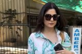 Gorgeous Maheep Kapoor is definitely having a good hair day