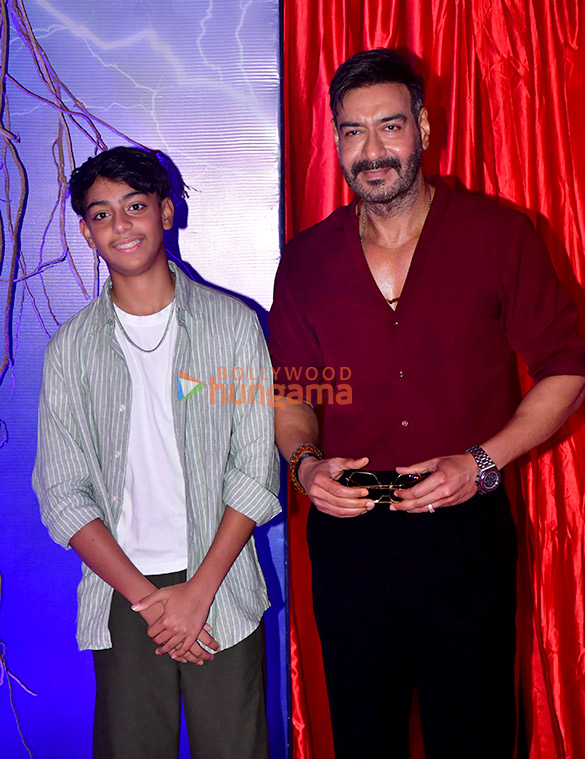 photos ajay devgn kajol kumar mangat pathak and others grace the trailer launch of maa 6