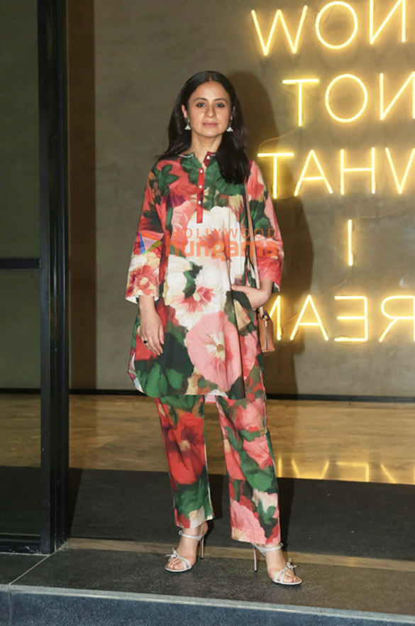 photos akansha ranjan kapoor amol parashar konkona sen sharma and others grace the special screening of gram chikitsalay 10277 4