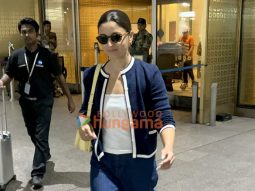 Photos: Alia Bhatt snapped at the airport