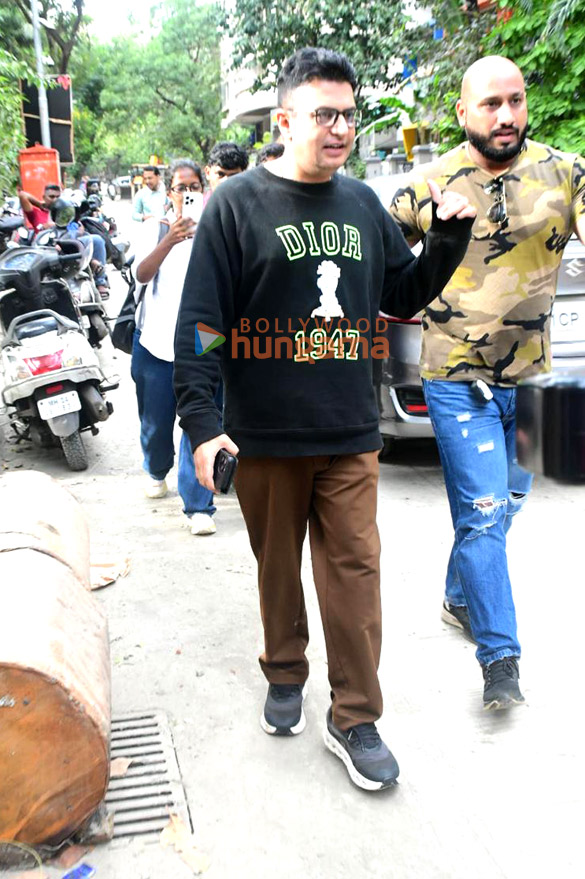 photos bhushan kumar snapped in town 1