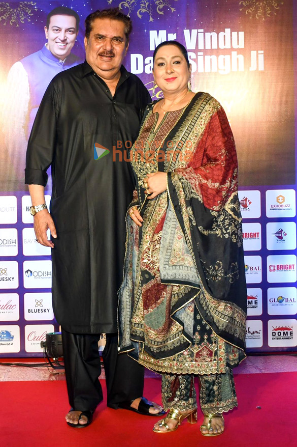 photos celebs grace vindu dara singhs birthday bash 6 5