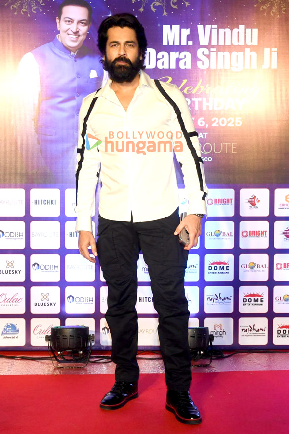 photos celebs grace vindu dara singhs birthday bash 7 5