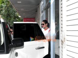 Photos: Kareena Kapoor Khan and Karishma Kapoor snapped at Exceed Entertainment office