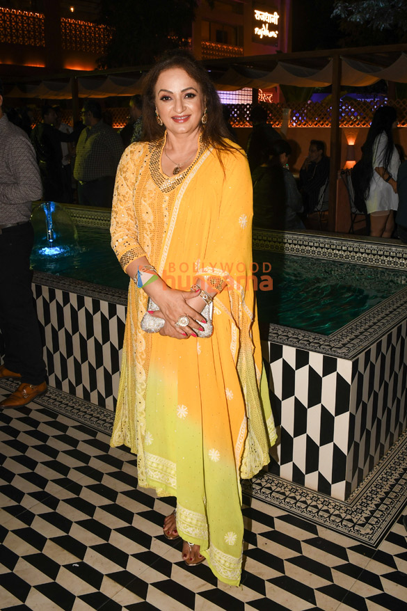 photos ravi kishan mumtaz padmini kolhapure and others attend vindu dara singhs birthday bash 30