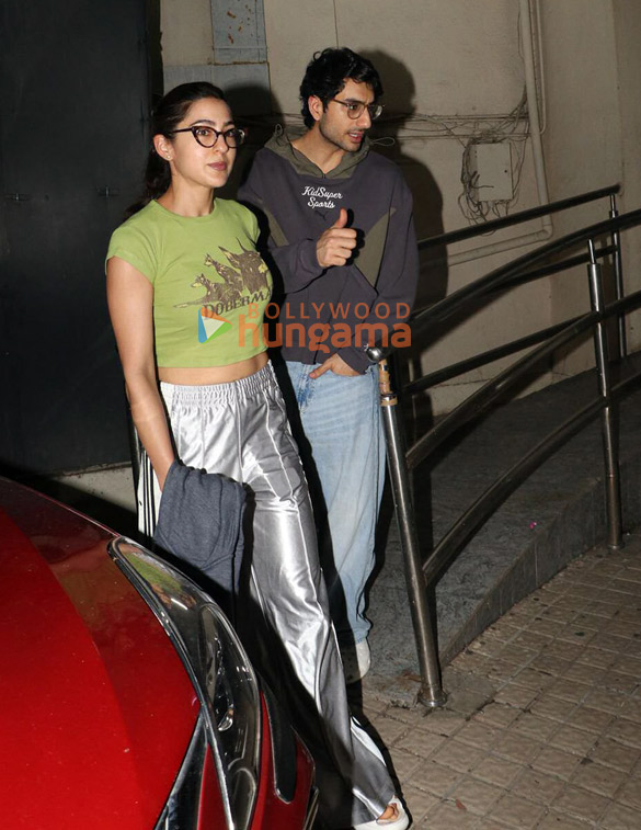 photos sara ali khan ibrahim ali khan and palak tiwari snapped at juhu pvr 3