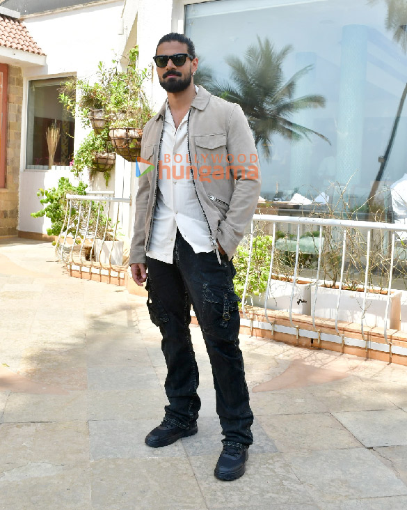 photos sooraj pancholi aakanksha sharma and kanubhai chauhan snapped promoting kesari veer 1