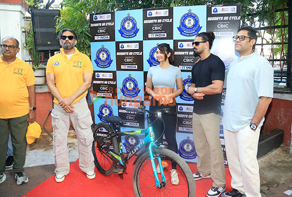 photos suniel shetty sooraj pancholi and akanksha sharma snapped promoting kesari veer at cycle marathon 3