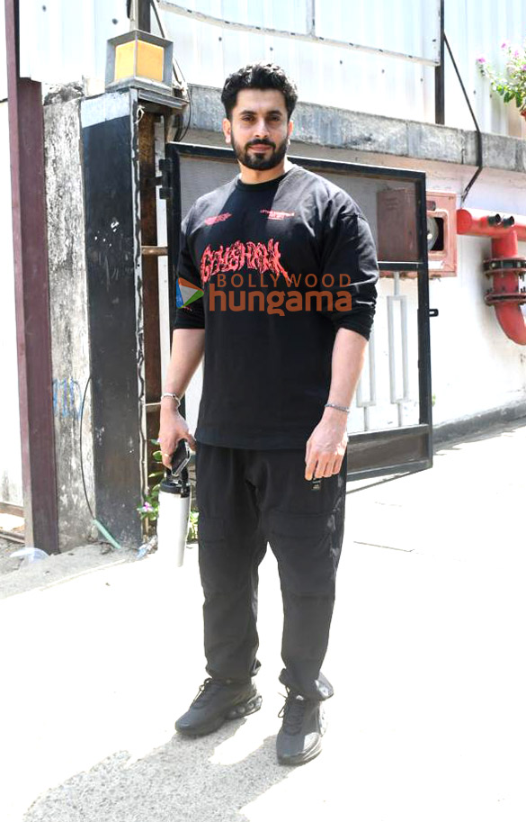 photos sunny singh nijjar snapped in bandra 4