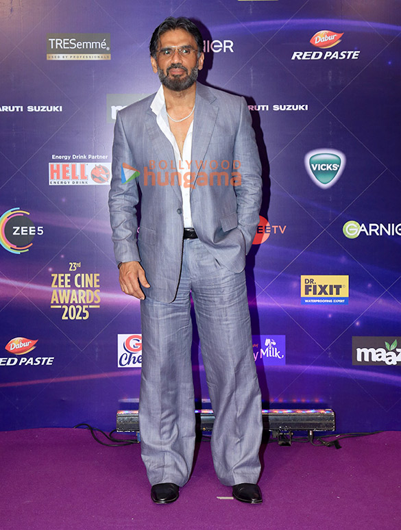 photos vikrant massey aparshakti khurana and others grace the zee cine awards 2025 27